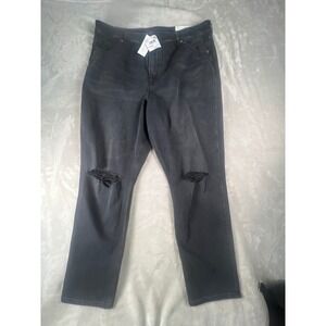 American Eagle Strigid Mom Jeans Destroyed Black High Rise Ripped Sz 18 34W 4820